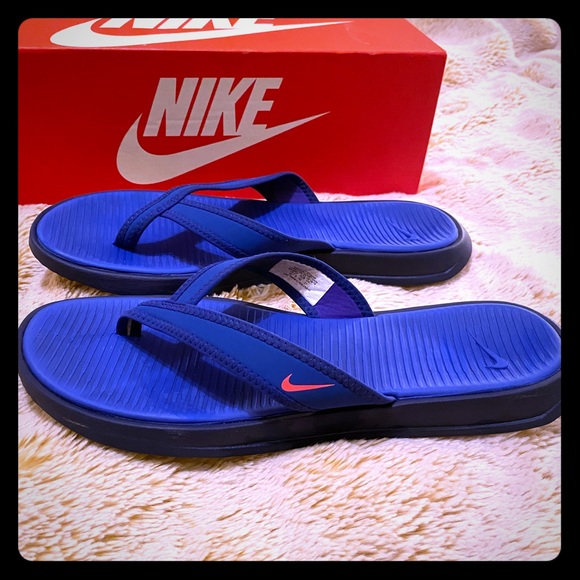 Nike Shoes - Women’s nike slides
